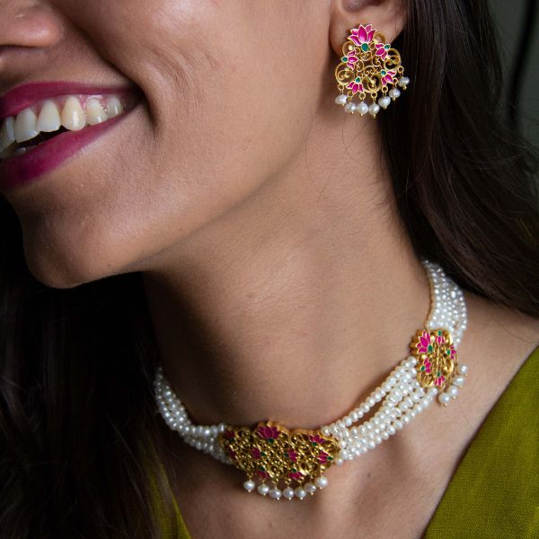 pearl choker necklace for udaipur destination wedding