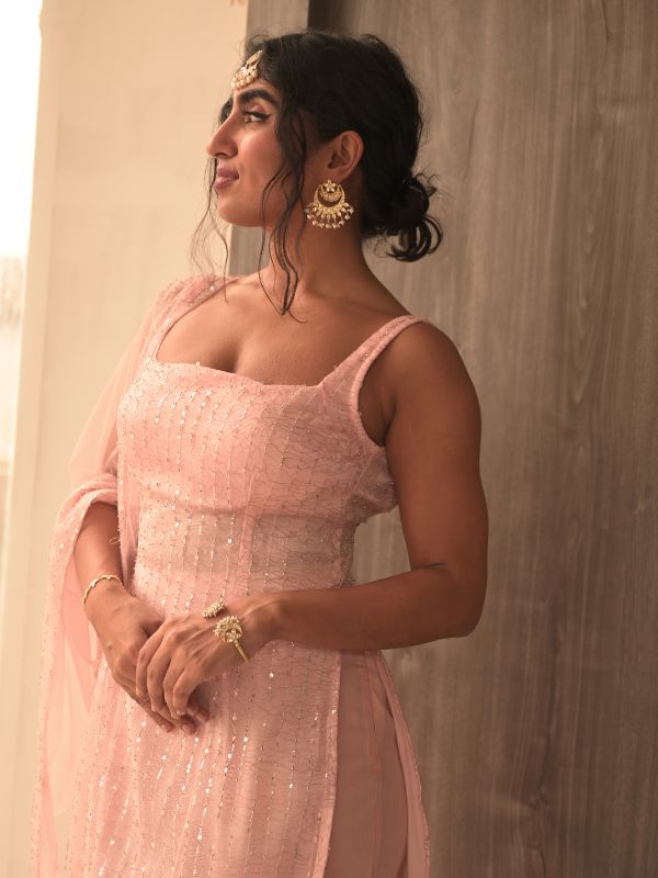 lavanya aneja in sheeshmahal jewelry zariin