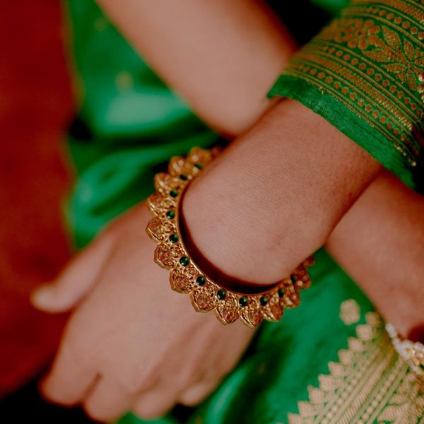 filigree bangle with nauveri saree