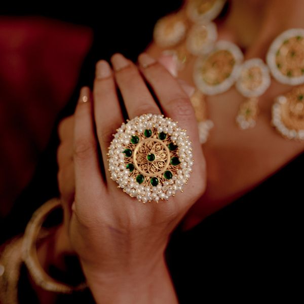 statement ring with nauveri saree