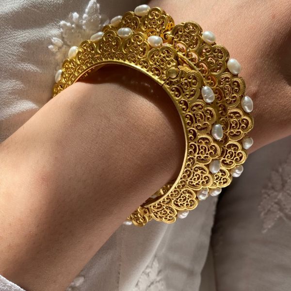 filigree and pearl bangle for bridal favours