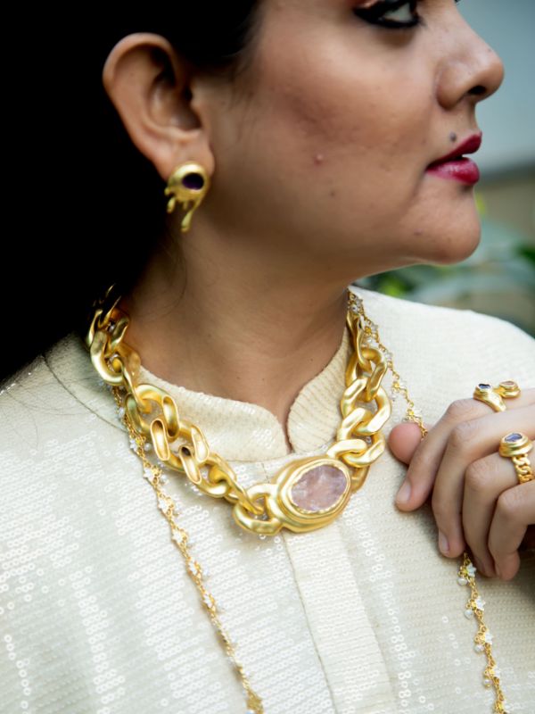 divya bhatt mishra in game changer necklace zariin