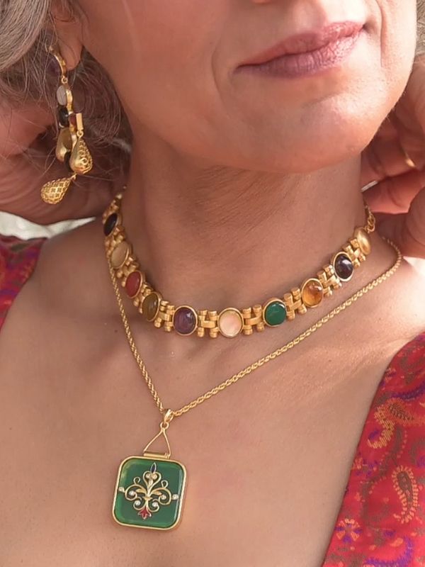 aparna verma in shakti navratna choker necklace