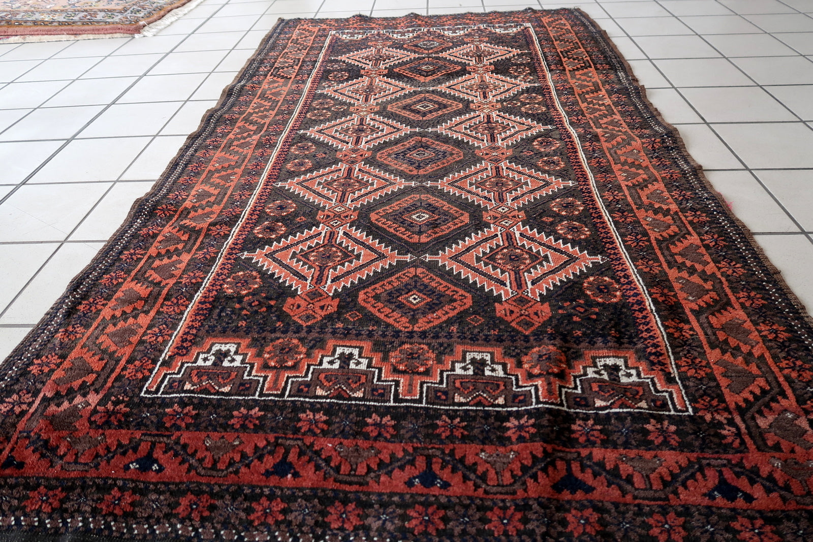 Handmade antique Afghan Baluch rug 2.9' x 5.9' (102cm x 181cm) 1920s -  1C1051