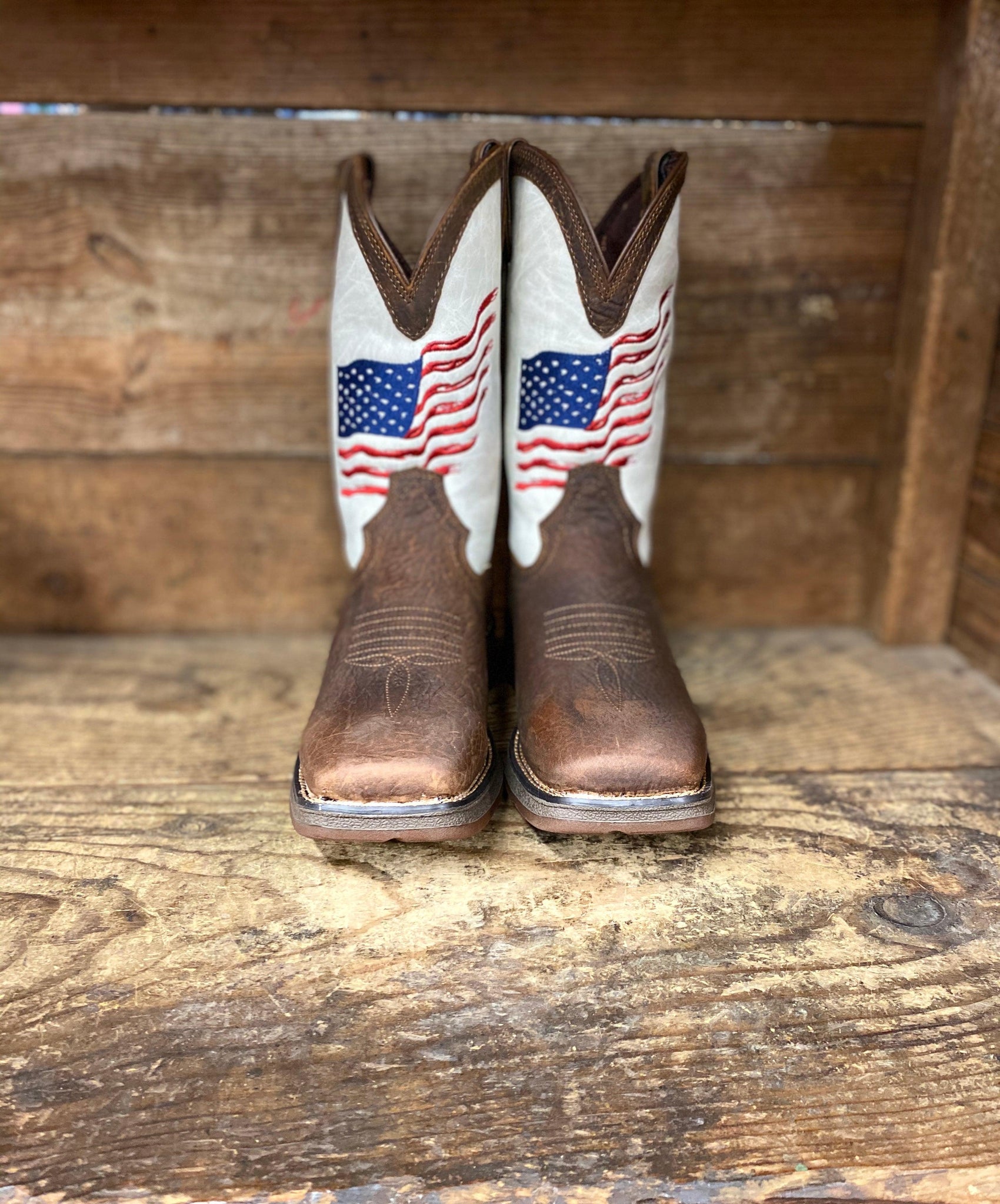 ariat groundbreaker lace up