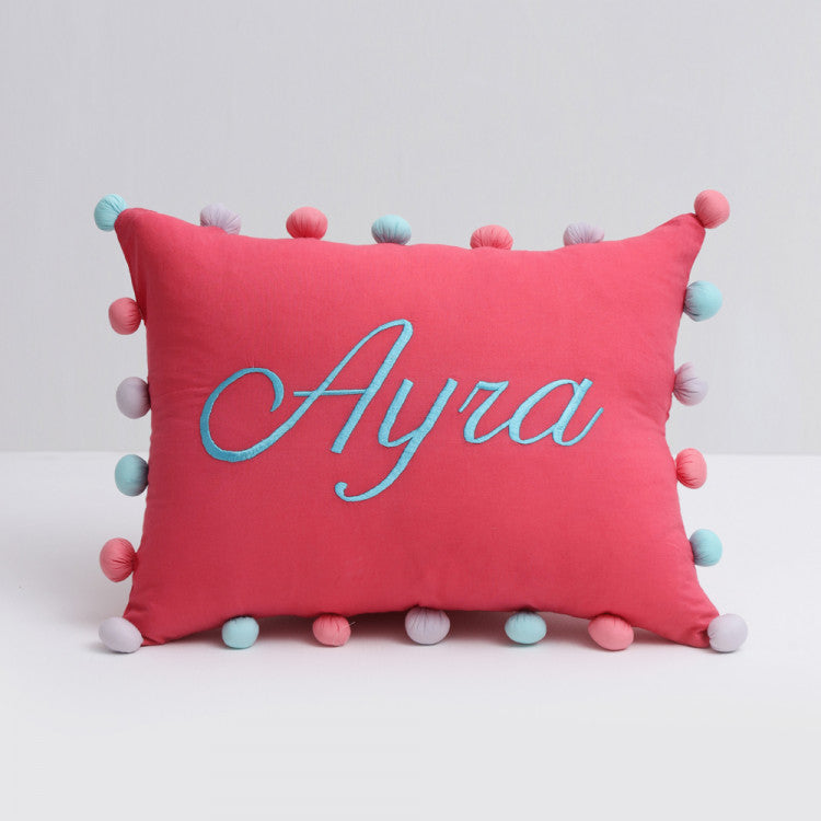 pom pom pillow (girl)