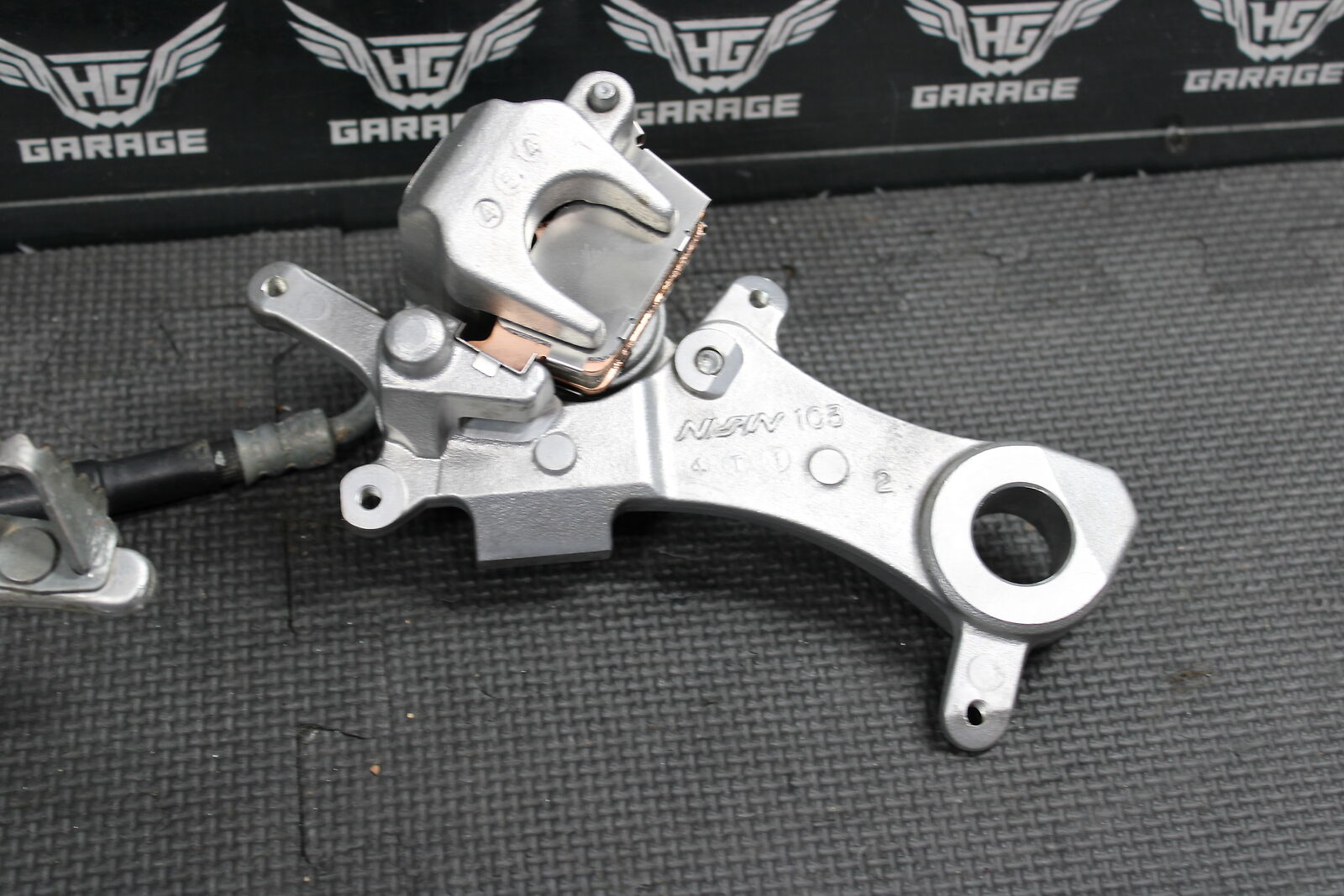 2004 YAMAHA YZ250F OEM NISSIN REAR BACK BRAKE CALIPER MASTER CYLINDER ASSEMBLY