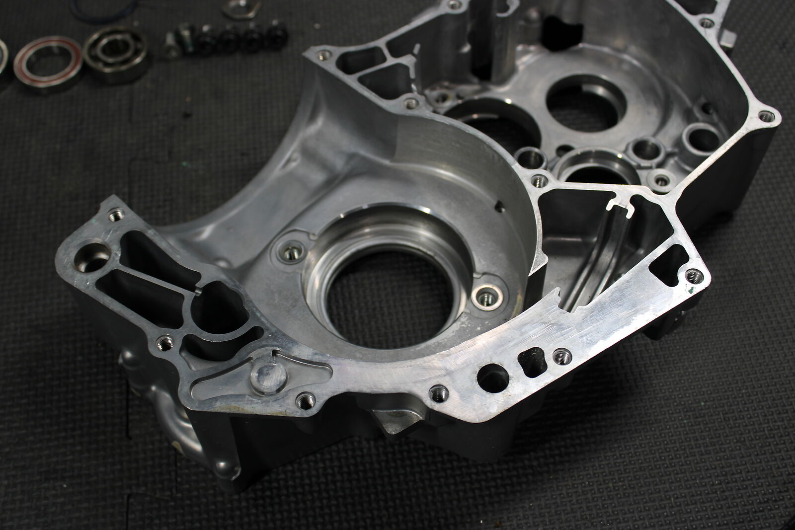 2014 HONDA CRF450R OEM RIGHT ENGINE MOTOR CRANKCASE CRANK CASES BLOCK