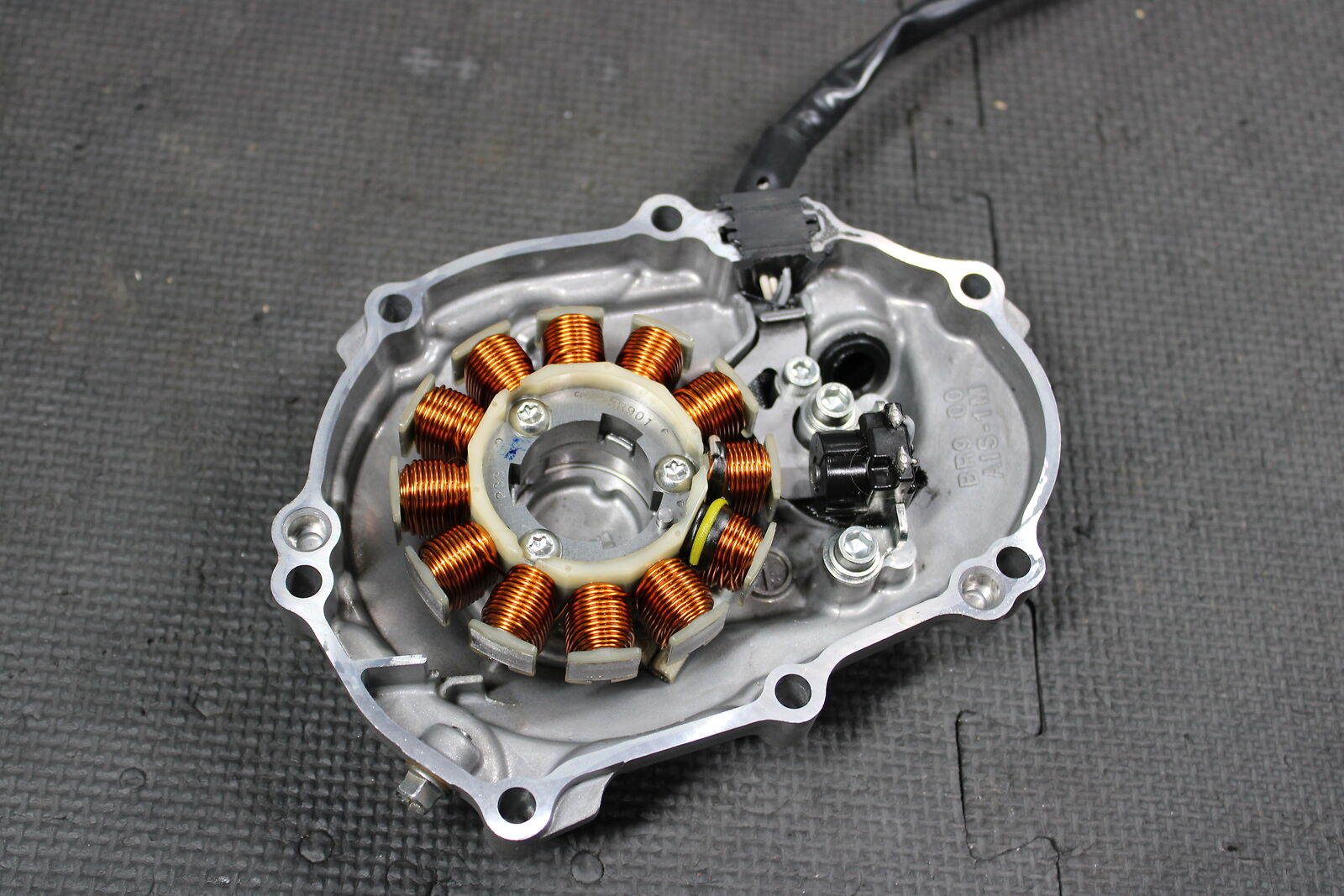 2022 YAMAHA YZ450FX STATOR MAGNETO STATOR COVER ASSEMBLY BR9-81410-01-00