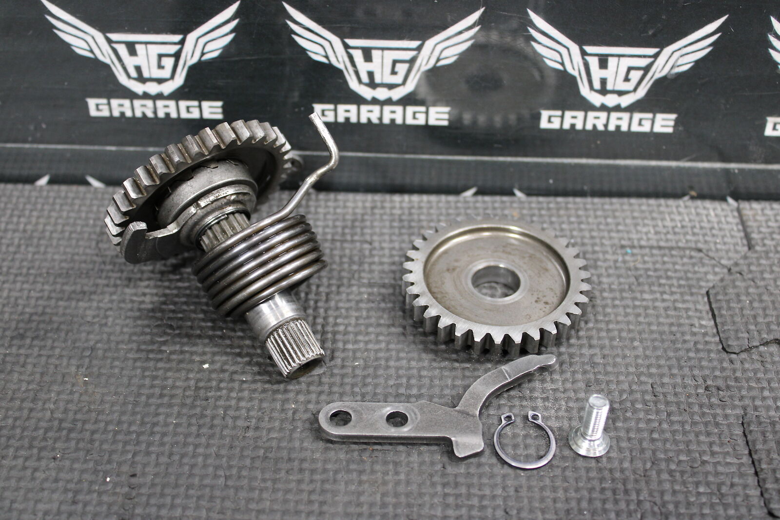 2007 KAWASAKI KX85 OEM KICKSTART KICK START SHAFT W IDLER GEAR 13066-1097 59051-