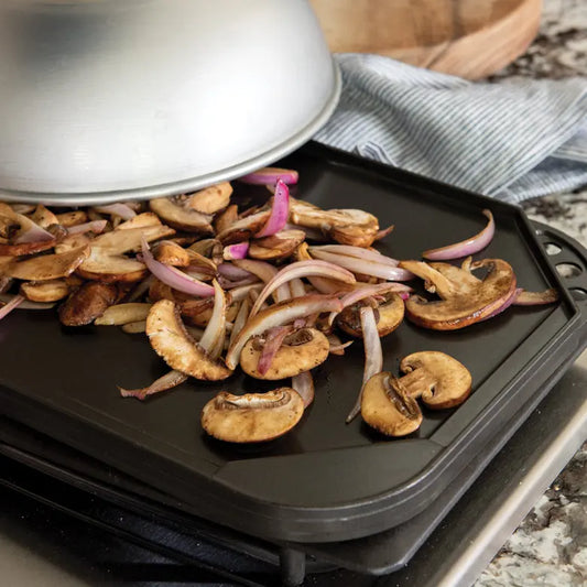 Nordicware Medium Slanted Bacon Tray with Lid