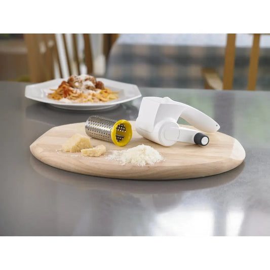 https://cdn.shopify.com/s/files/1/0637/2317/6195/products/Zyliss-Classic-Cheese-Grater-DKB-1681417617.jpg?v=1681417626&width=533