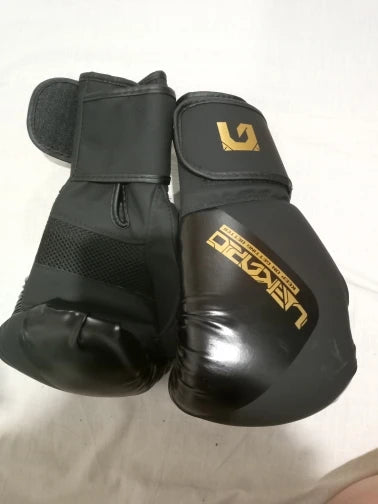 Glove UGC 2.webp__PID:e6a43093-2c7b-452d-a121-6273ffbeb9c3