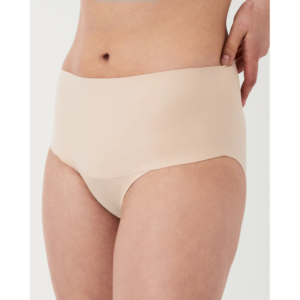 Spanx Trust Your Thinstincts High Waist Shaping Short Soft Nude Large  A373825