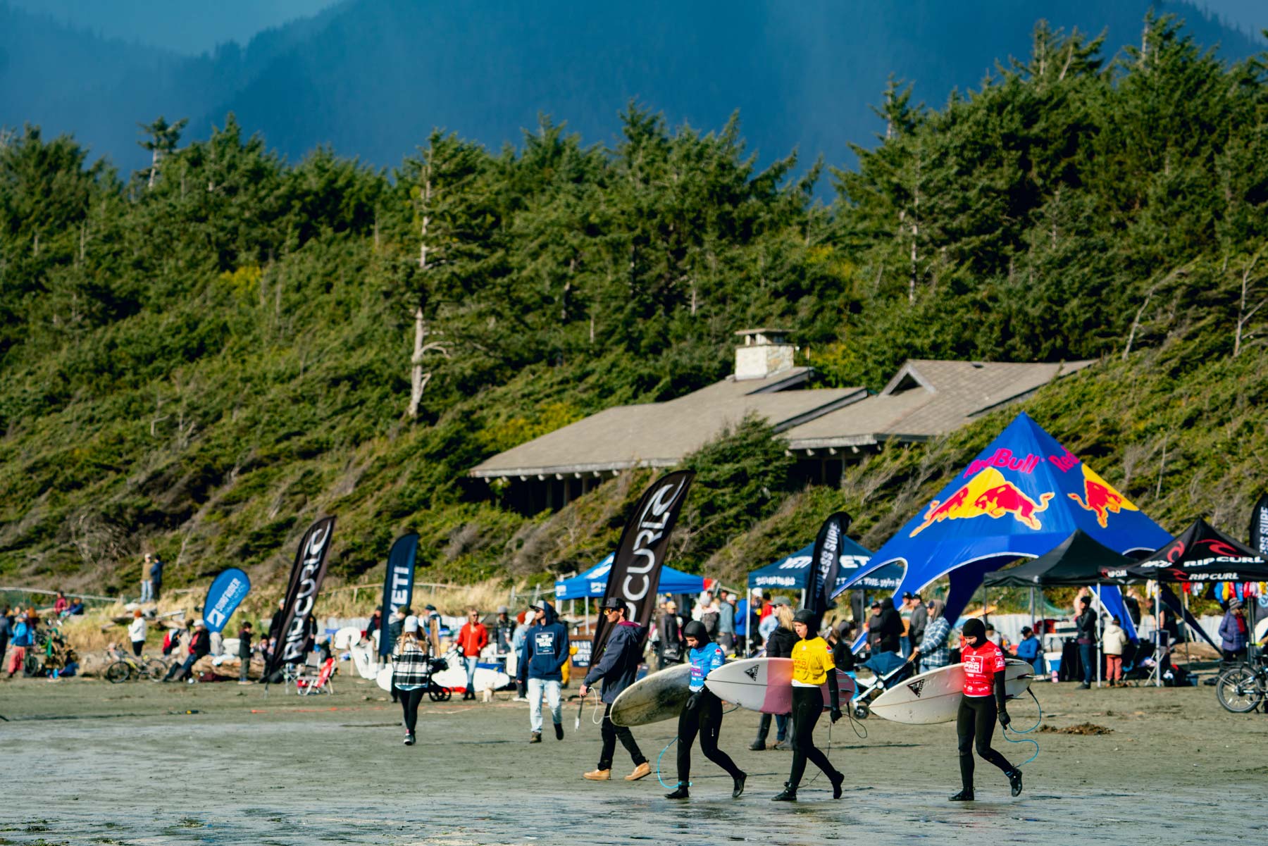 Rip Curl Tofino Pro 2022 Surf Competition Canada - Photo by Ryan Osman