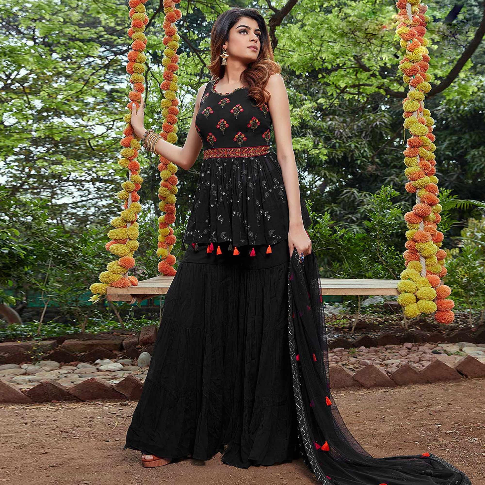 Buy Grizzle Black Embroidered Sharara Set online in India at Best Price |  Aachho – USA Aachho