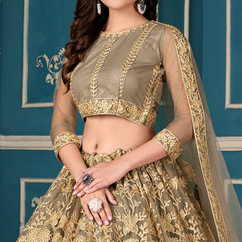Gold & Maroon Dreamy Bridal Lehenga by HER CLOSET for rent online | FLYROBE