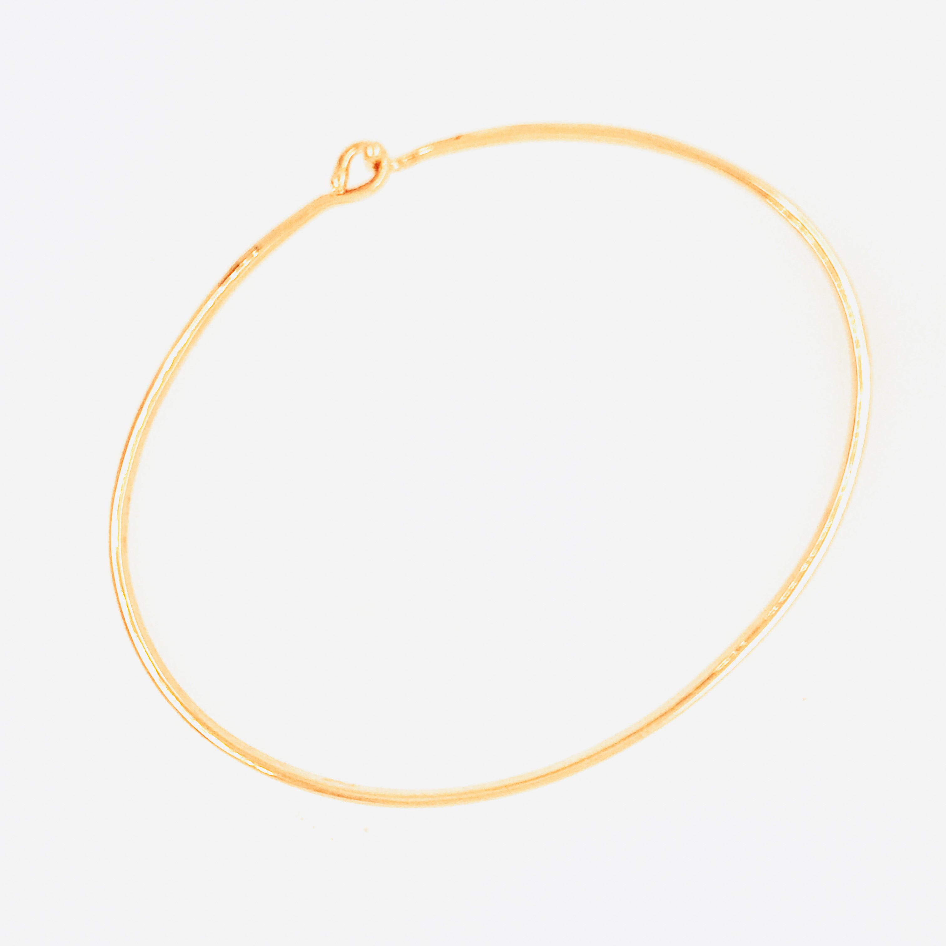 14kt Clasping Bangle