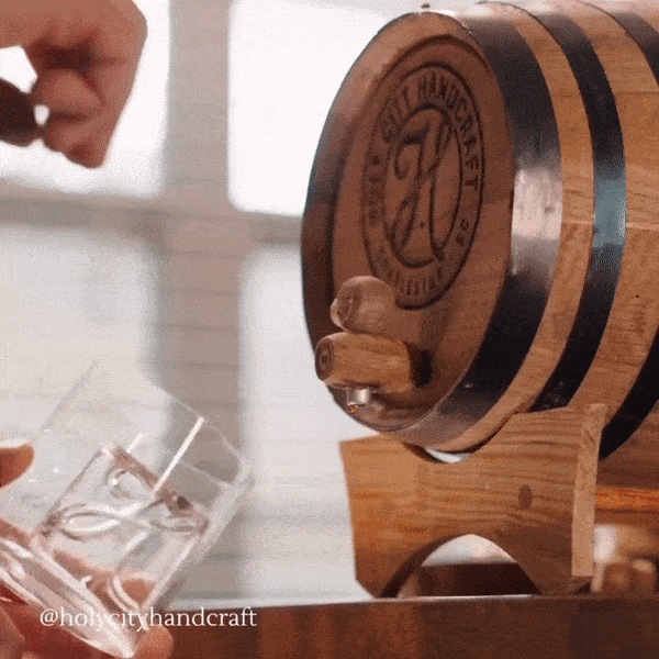 Using an Ice Stamp to create your own Branded Cocktails – Stamptitude®