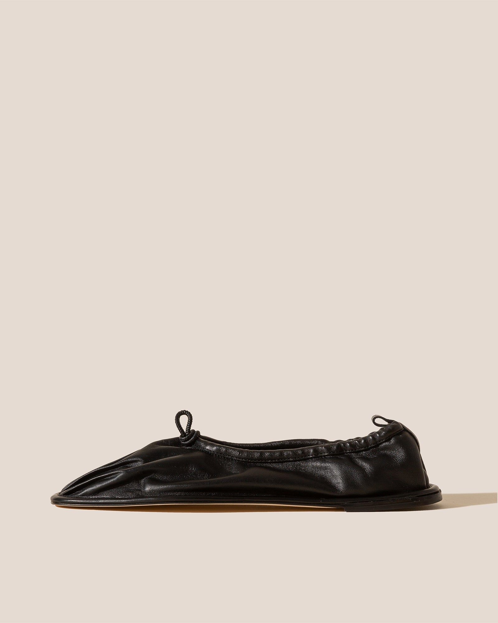 PUNTERA - Pleated-Toe Pump – Hereu Studio