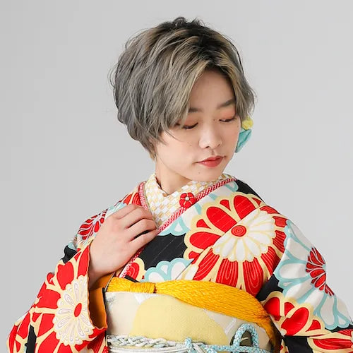 ショートヘアの髪型|ヘアメイク画像