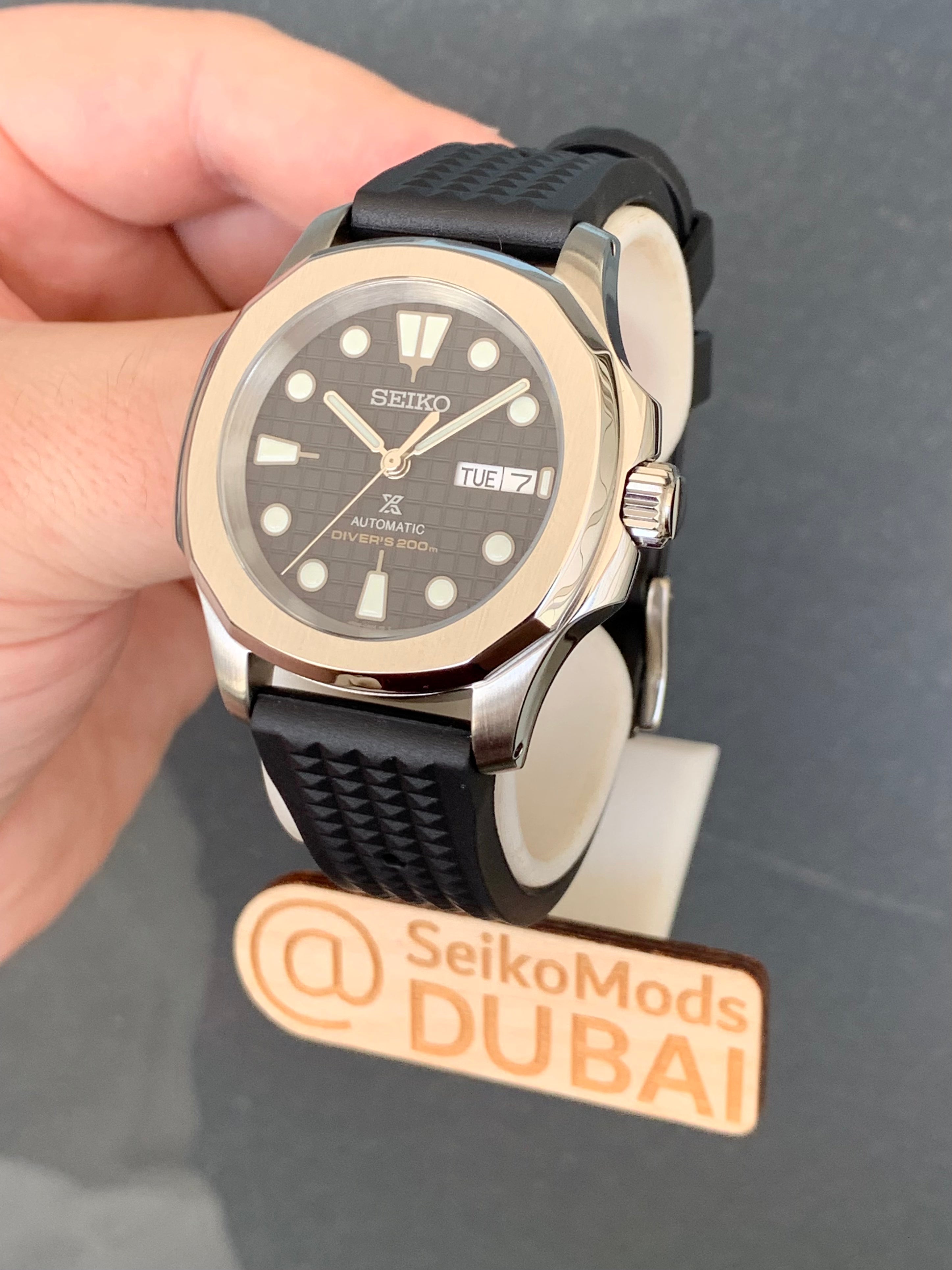Seiko-Naut Black Dial (Built to Order) – SVK Watches