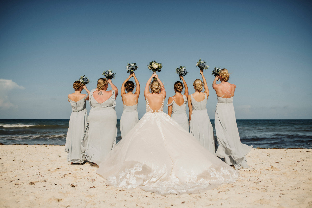 Bride and Bridesmaids with the bouquets