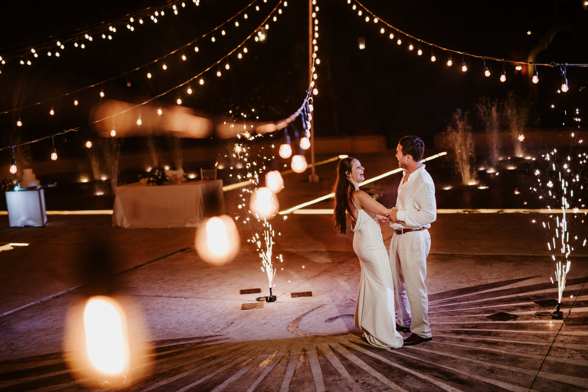 Couple in the first dance at Valentin Imperial Riviera Maya