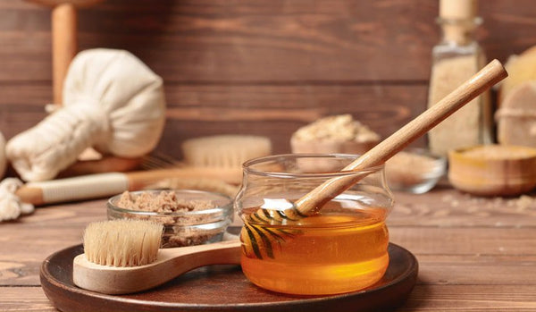 honey-and-skincare-tools