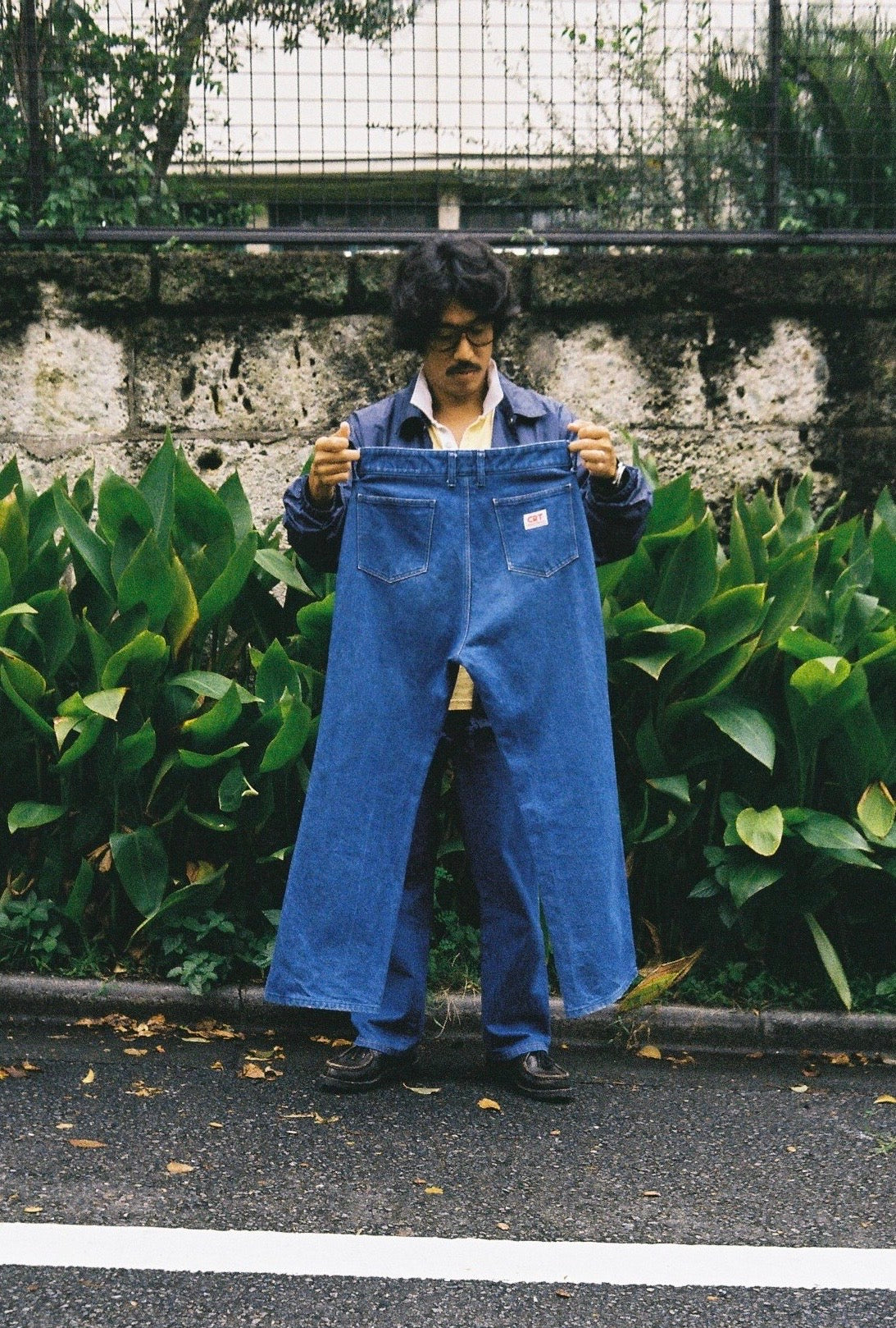 CRT Jeans & Sports