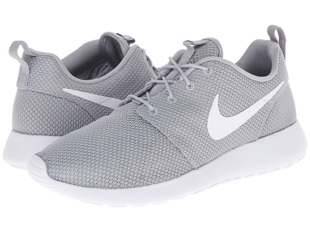 nike roshe run grises y blancas