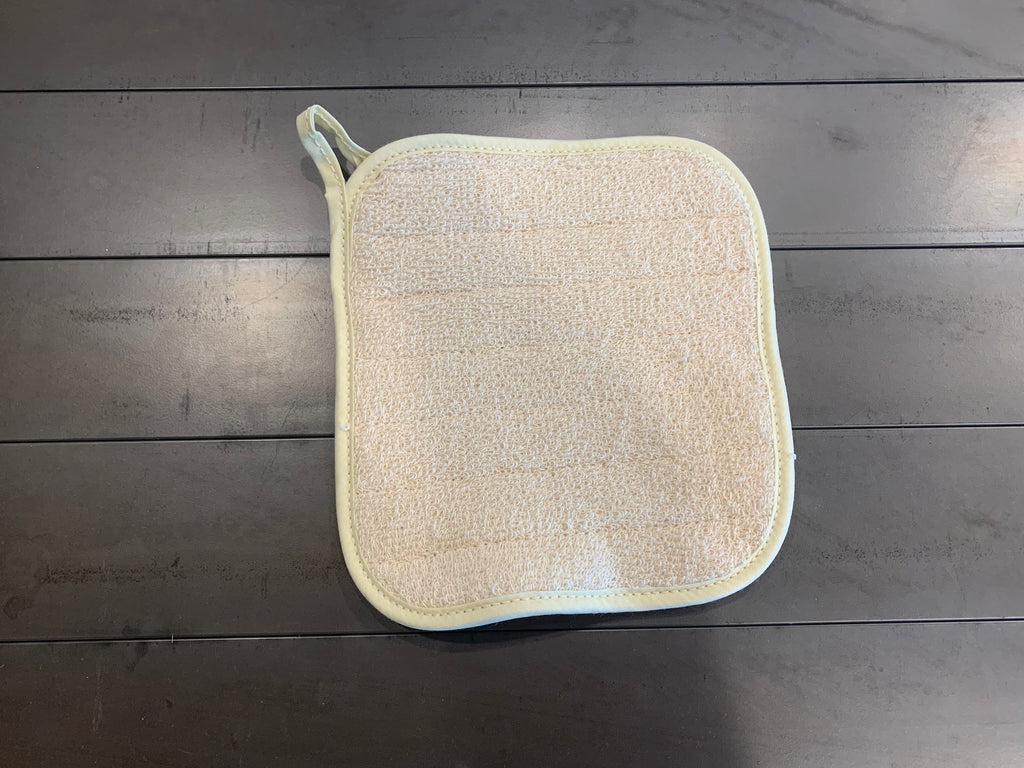 https://cdn.shopify.com/s/files/1/0638/2659/1971/products/8_SquarePotholder_1024x1024.jpg?v=1658252066