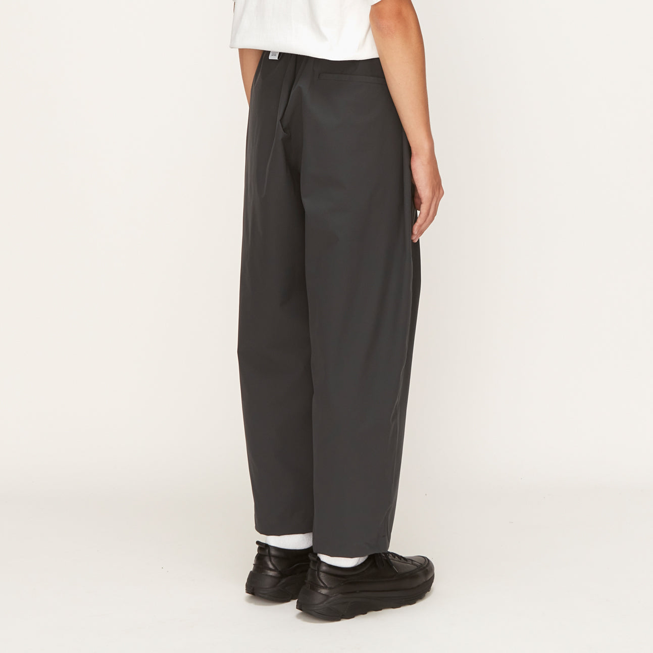 【UNTRACE】UNTRACE BASIC TAPERED STRETCH TRACK PANTS MF  / GRAY