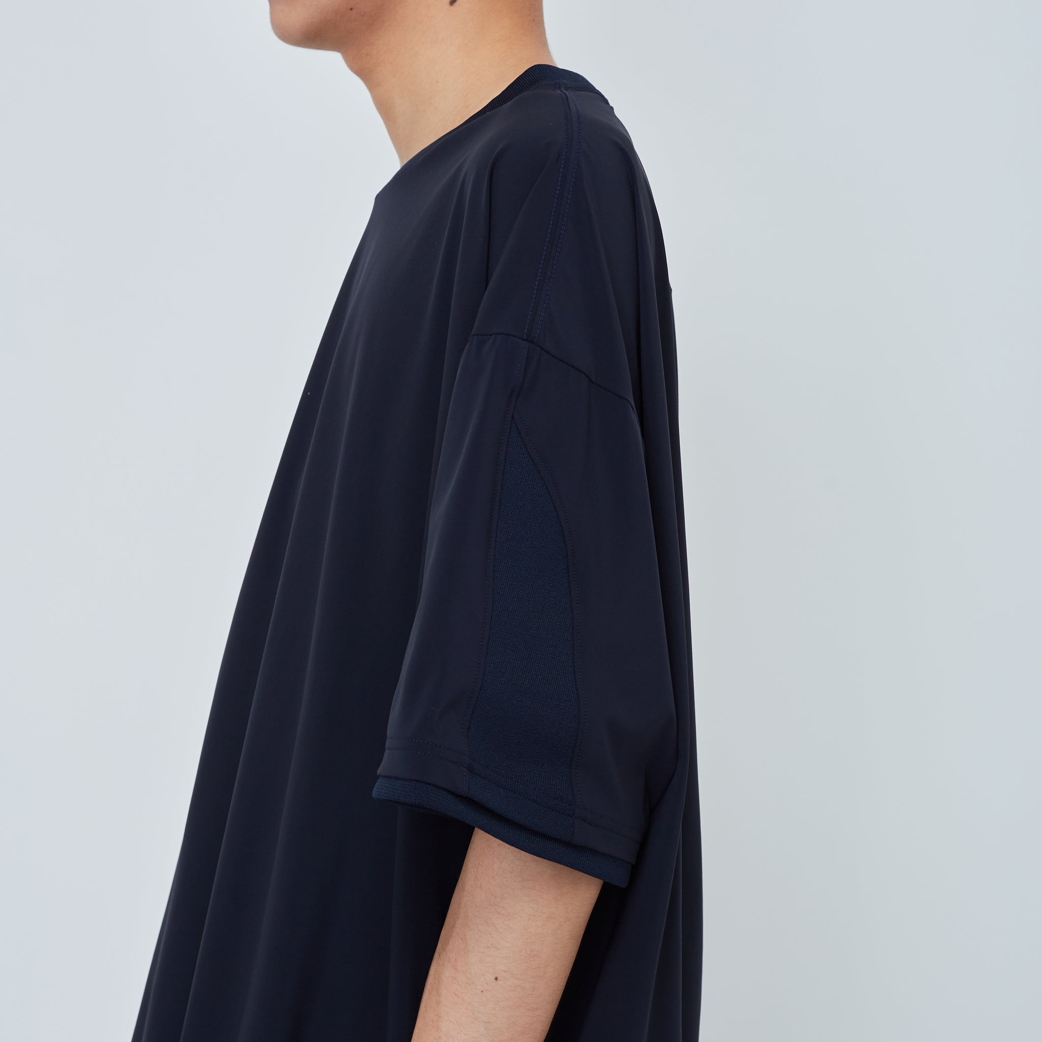 超高品質で人気の UNTRACE BOX STRETCH SMOCK S/S (Navy) Tシャツ