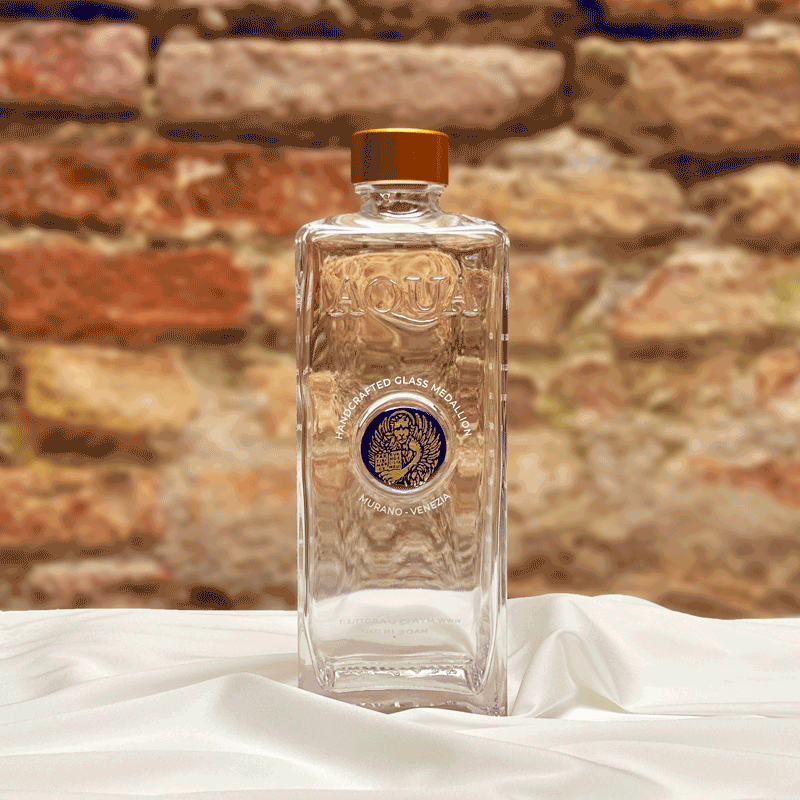 Bottiglia in Vetro decorata con Medaglione in Vetro di Murano - Blu Cobalto Leone Oro