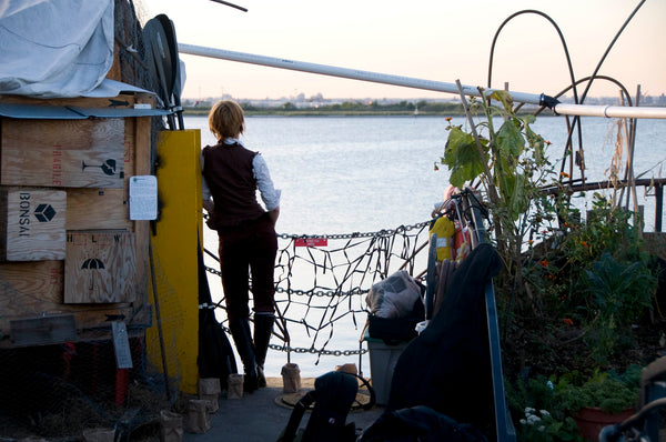 Waterpod Visitor at Worlds Fair Marina in Queens, 2009, a floating habitat and temporary public park in New York by Mary Mattingly and collaborators