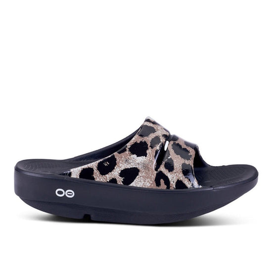 Oofos 1203 Women's OOCLOOG LIMITED EDITION CHEETAH Clogs