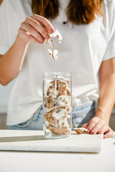 Vorbereitetes Gemüse im Oleni Mason Jar frisch halten