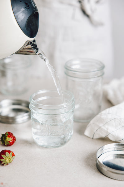 Gläser richtig sterilisieren vor dem Einmachen im Lieblingsglas