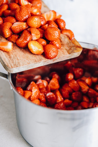 Erdbeermarmelade Einmachen im Lieblingsglas