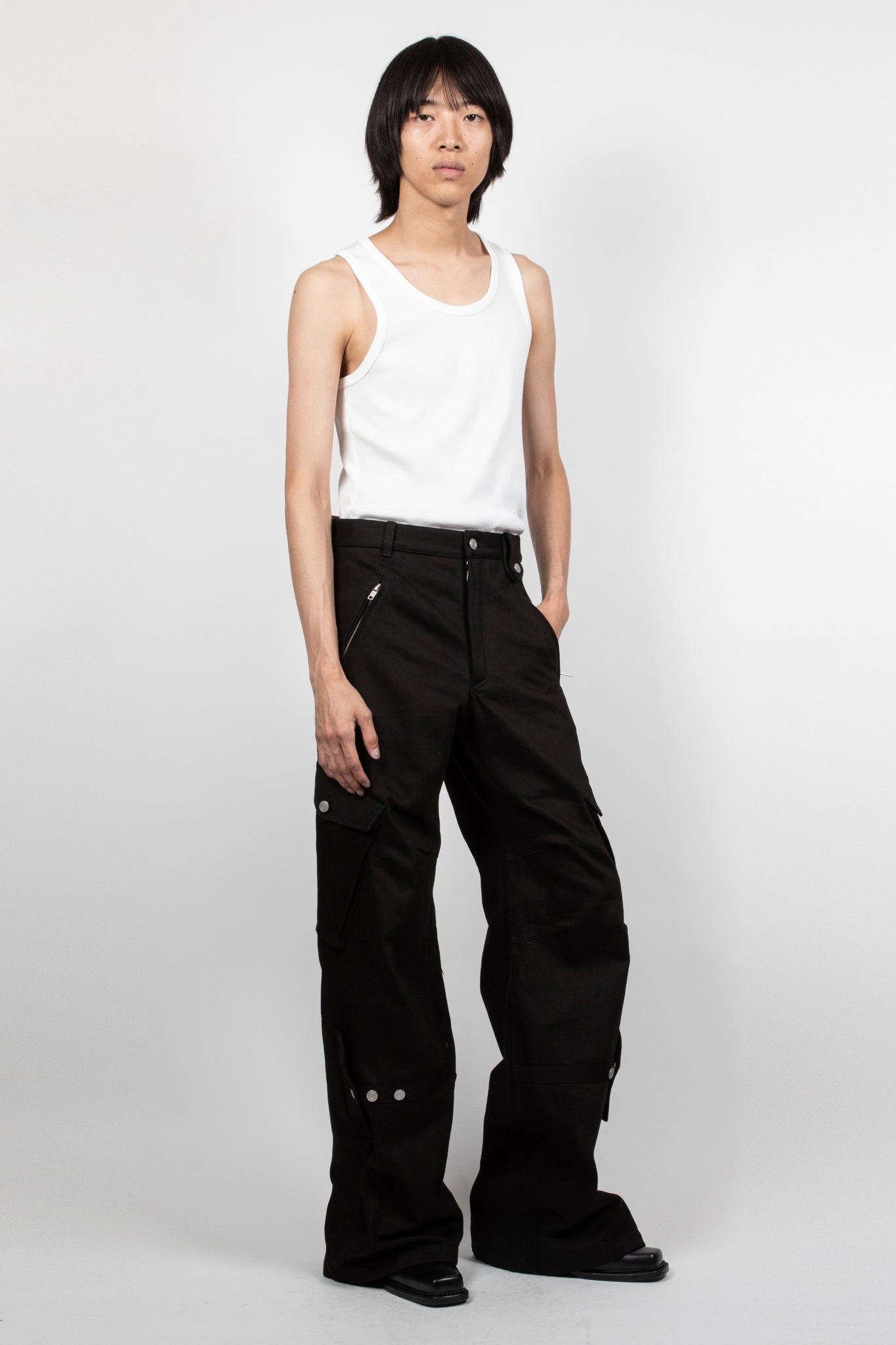 特価品蔵出し特集 EGONLAB 22AW BLACK COTTON CARGO TROUSERS ...