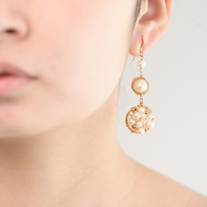 Floral Pearls With Gold Tassels Earrings – Chenkova