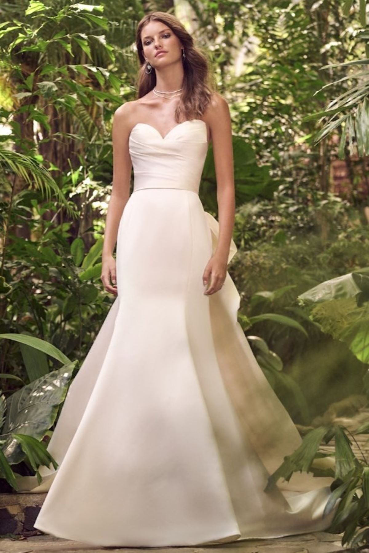 Maggie-Sottero-Hilo-Marie-Fit-and-Flare-Wedding-Dress-24MS201A02-PROMO2-AI.jpg__PID:e092e277-cec9-4d6b-8d6c-7c9fce78ffdc