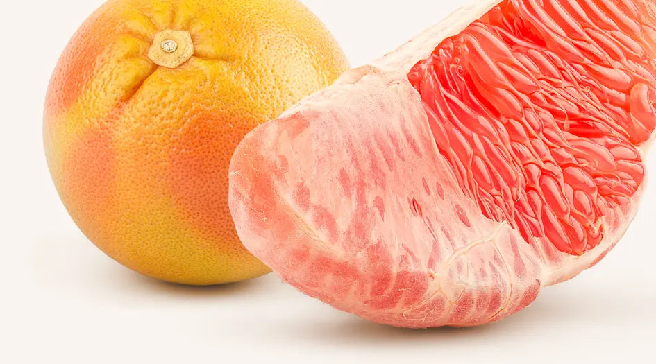 Im Vergleich zu den Faszien im Körper kannst du bei Orangen die dünnen weißen Häute als "Faszien" sehen