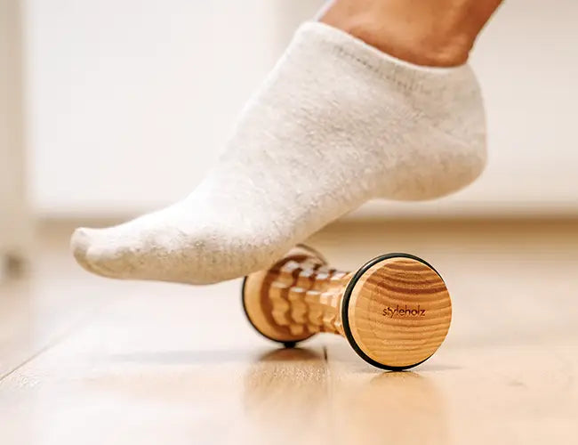 Fußmassage-Roller aus Holz für die Fußreflexzonen