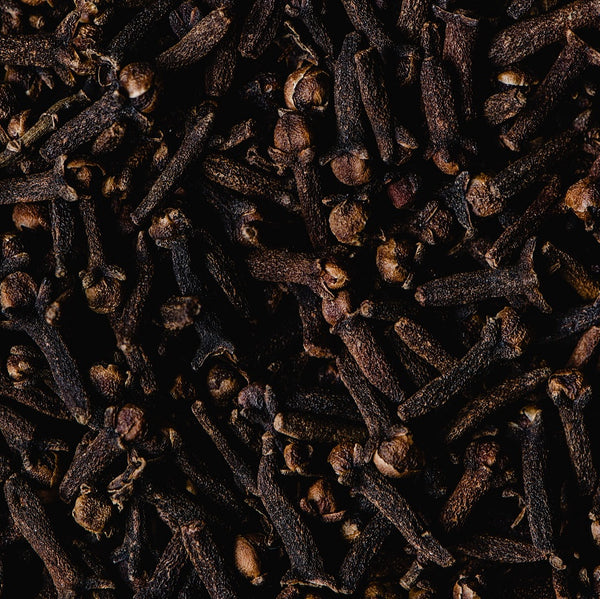 A picture of cloves