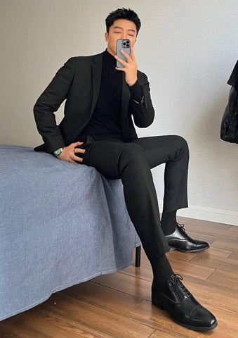 Black Suit Outfit Ideas