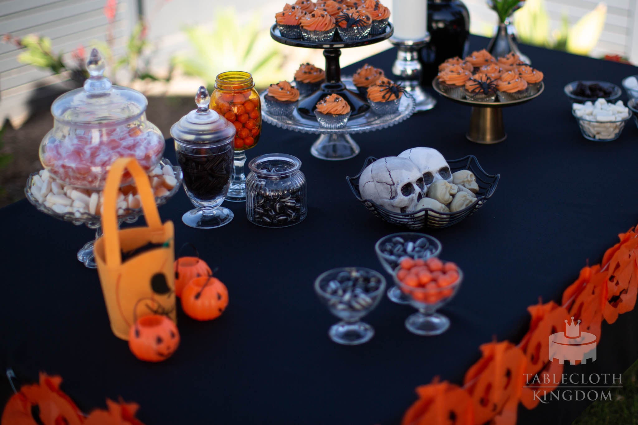 A halloween table scape_1