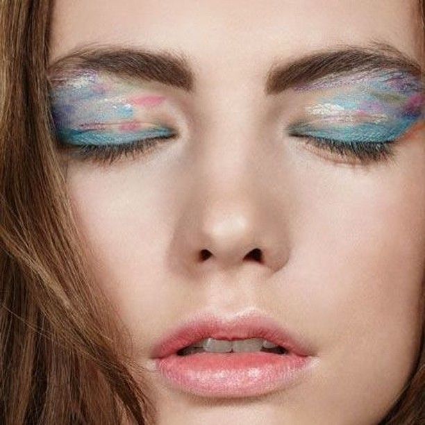 Celebrities With Colorful Eyeshadow - Bright Eye Makeup Runway Trends