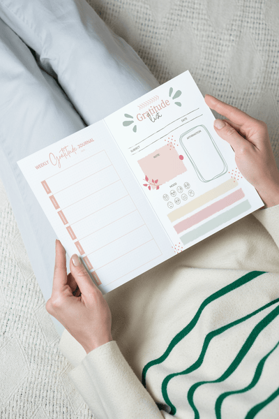 gratitude list and guided journal